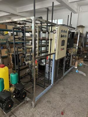 Хорошая цена Насосы Grundfos и система очистки воды EDI UPVC/SS304 с мембраной Filmtec/Toray онлайн