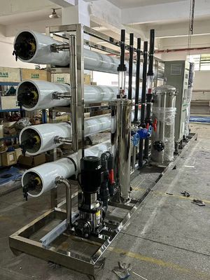 Хорошая цена Высокосоленая соленая вода Система RO Siemens PLC Управляемая для 5-45.C Кормовой воды онлайн