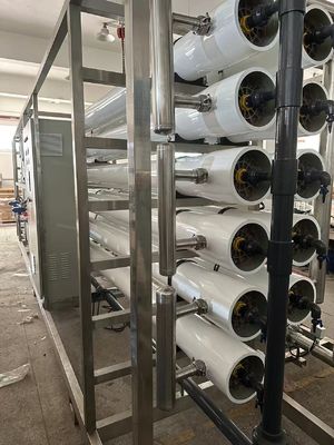 Хорошая цена Система очистки воды с мембраной FilmTec 50-100кв/ч Siemens PLC Control онлайн