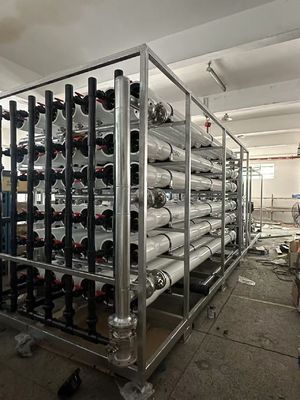 Хорошая цена 500-10000 ППМ установка обратного осмоса со слизистой водой с ПЛК Siemens онлайн